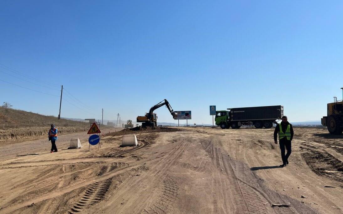 Сразу на четырех участках региональной дороги Улан-Удэ-Романовка-Чита стартовал ремонт по нацпроекту «Безопасные качественные дороги»